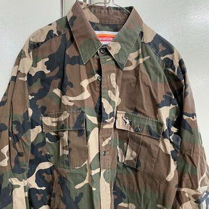 Winchester Camouflaged Long Sleeve shirt / Size: Medium / Men's